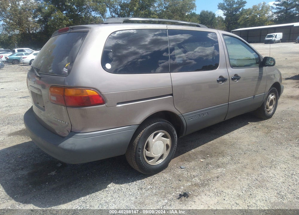 1998 TOYOTA SIENNA LE VIN: 4T3ZF13CXWU005938