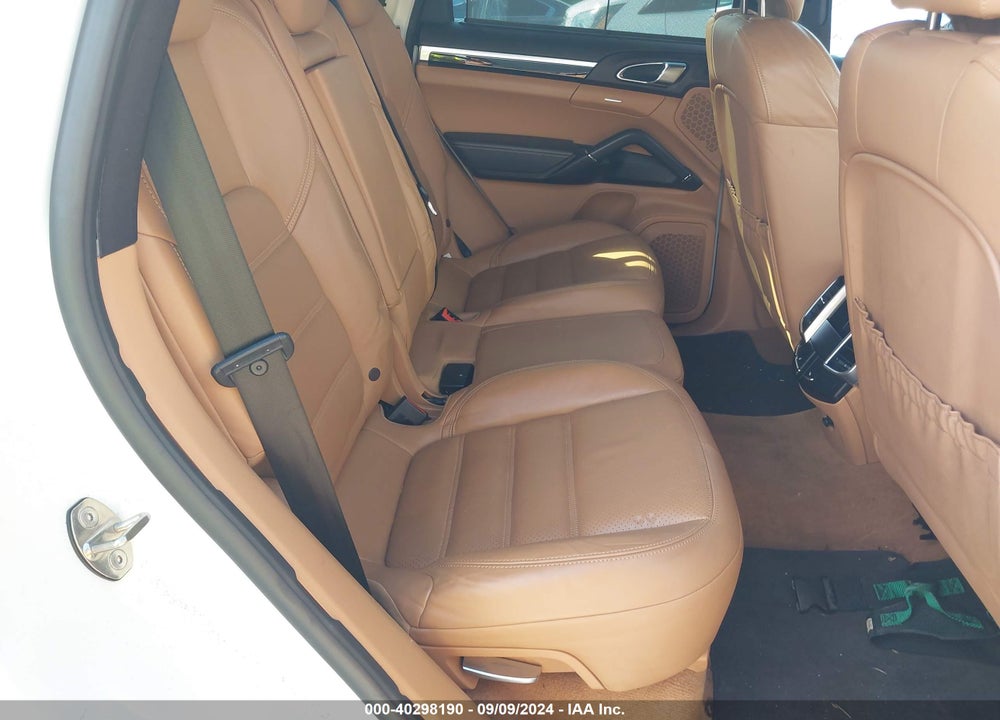 2016 PORSCHE CAYENNE E-HYBRID S VIN: WP1AE2A20GLA59736