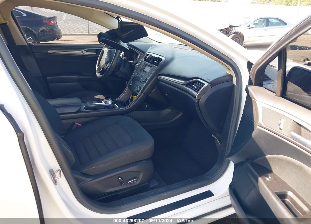 2017 FORD FUSION SE VIN: 3FA6P0H75HR151148