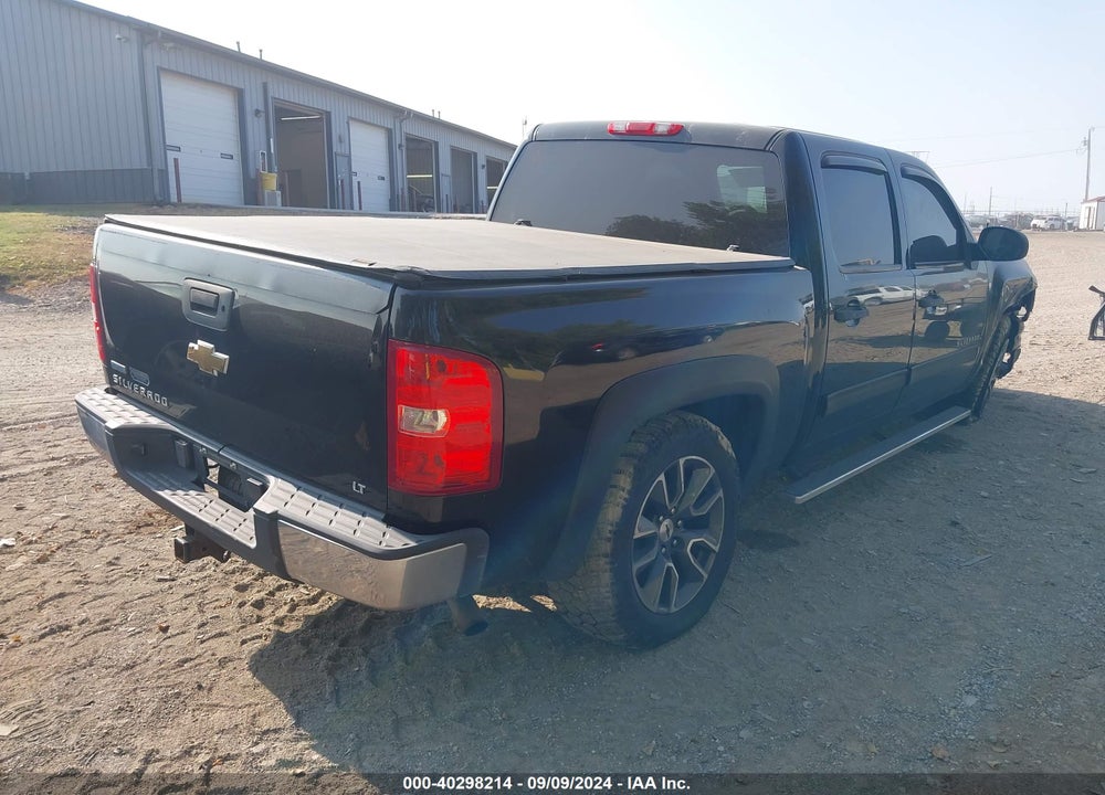 2011 CHEVROLET SILVERADO 1500 LT VIN: 3GCPKSE33BG206628