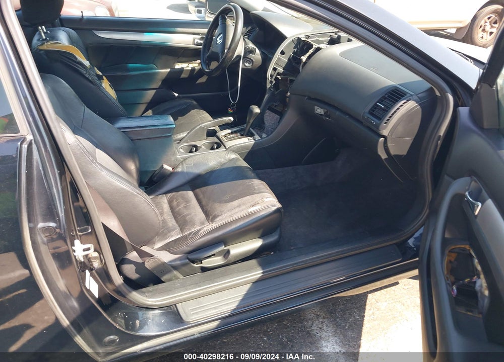2004 HONDA ACCORD 3.0 EX VIN: 1HGCM82664A012799