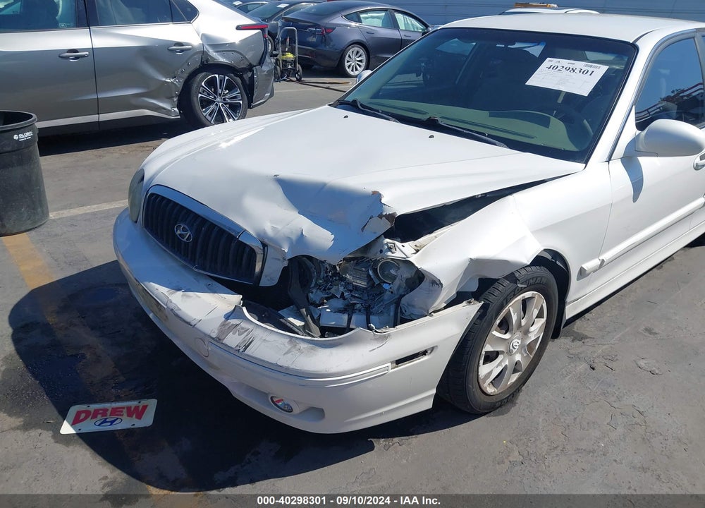 2002 HYUNDAI SONATA VIN: KMHWF25S32A600731