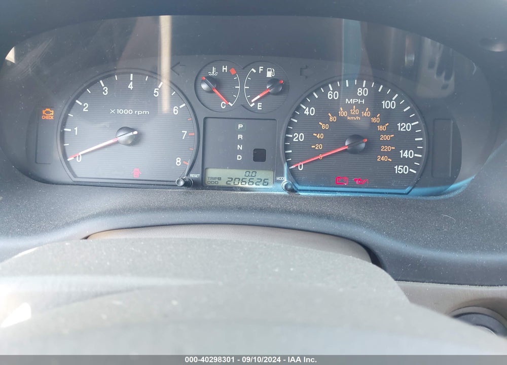 2002 HYUNDAI SONATA VIN: KMHWF25S32A600731