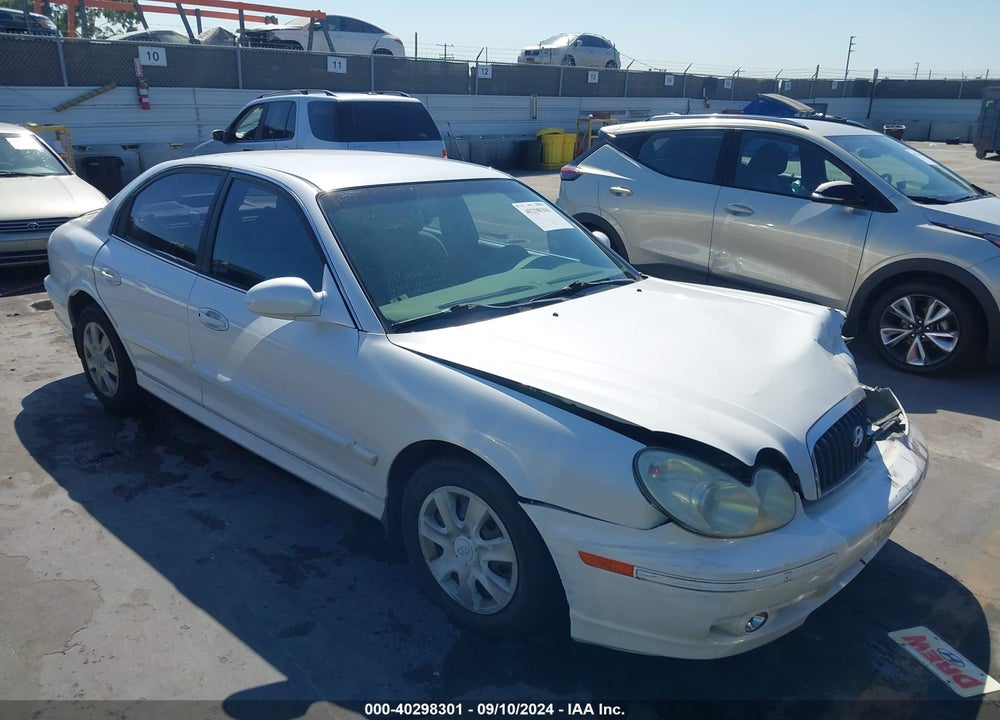 2002 HYUNDAI SONATA VIN: KMHWF25S32A600731