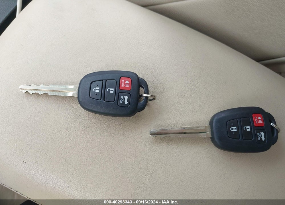 2019 TOYOTA COROLLA VIN: 5YFBURHEXKP941868