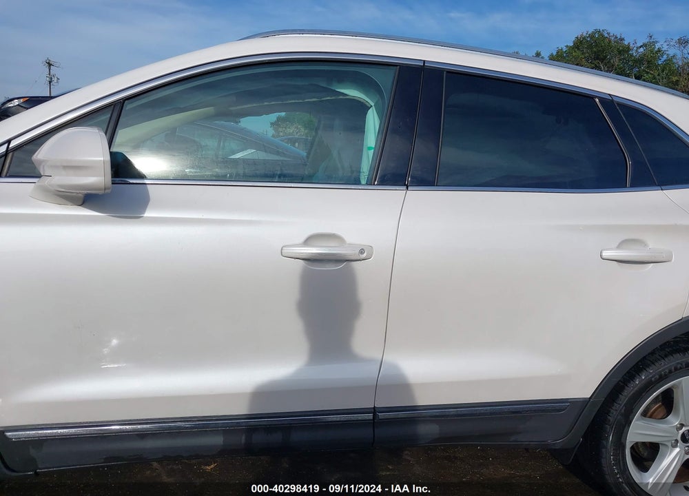 2018 LINCOLN MKC PREMIERE VIN: 5LMCJ1D92JUL13627