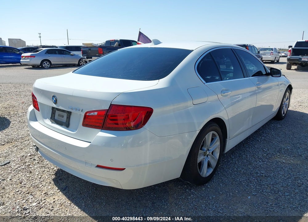 2013 BMW 528I VIN: WBAXG5C57DD235005