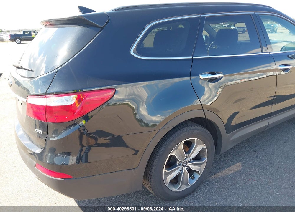 2016 HYUNDAI SANTA FE SE VIN: KM8SMDHF1GU161887