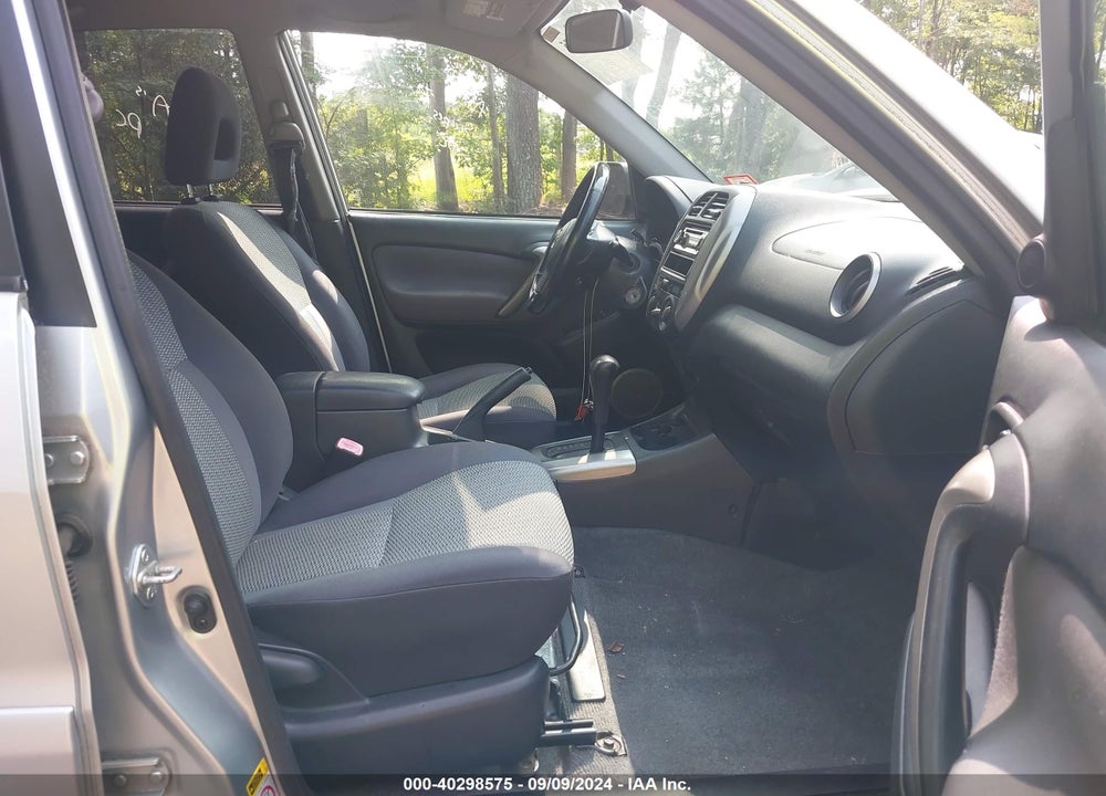 2004 TOYOTA RAV4 VIN: JTEHD20V446020653
