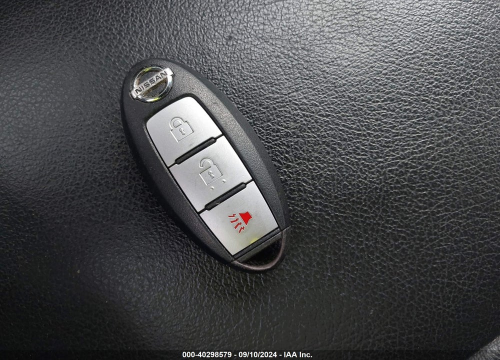 2014 NISSAN PATHFINDER S VIN: 5N1AR2MM3EC628557