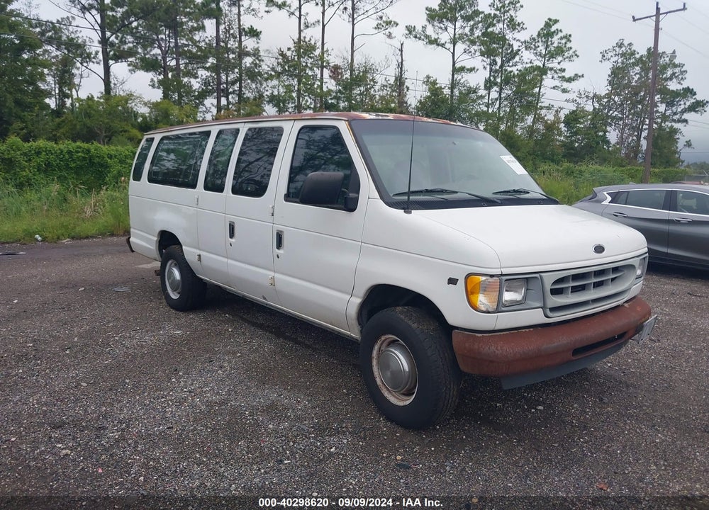 2001 FORD E-350 SUPER DUTY XL/XLT VIN: 1FBSS31L81HB43587