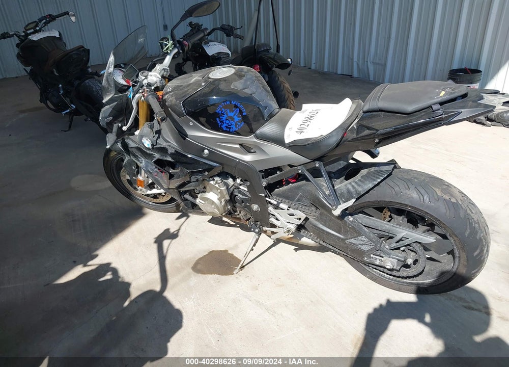 2016 BMW S 1000 R VIN: WB10D1201GZ696491