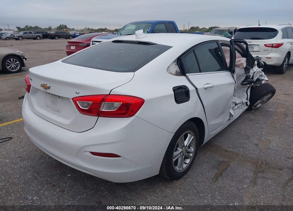 2017 CHEVROLET CRUZE LT AUTO VIN: 1G1BE5SMXH7102506
