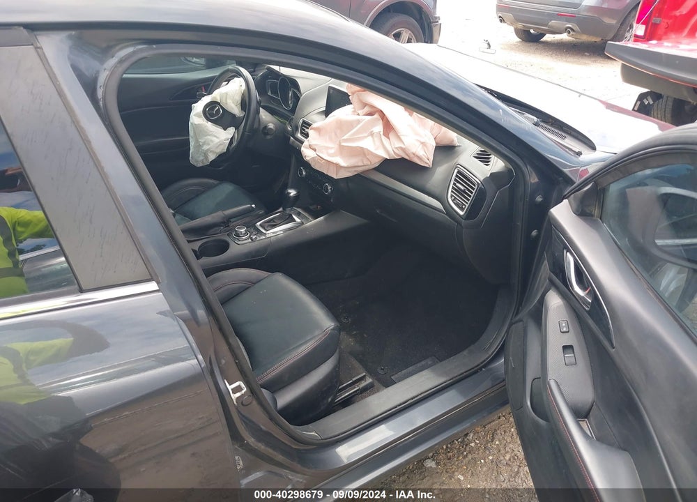2014 MAZDA 3 S TOURING VIN: JM1BM1V39E1129037