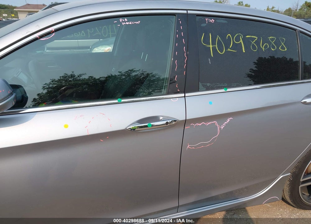 2017 HONDA ACCORD TOURING V6 VIN: 1HGCR3F92HA001054