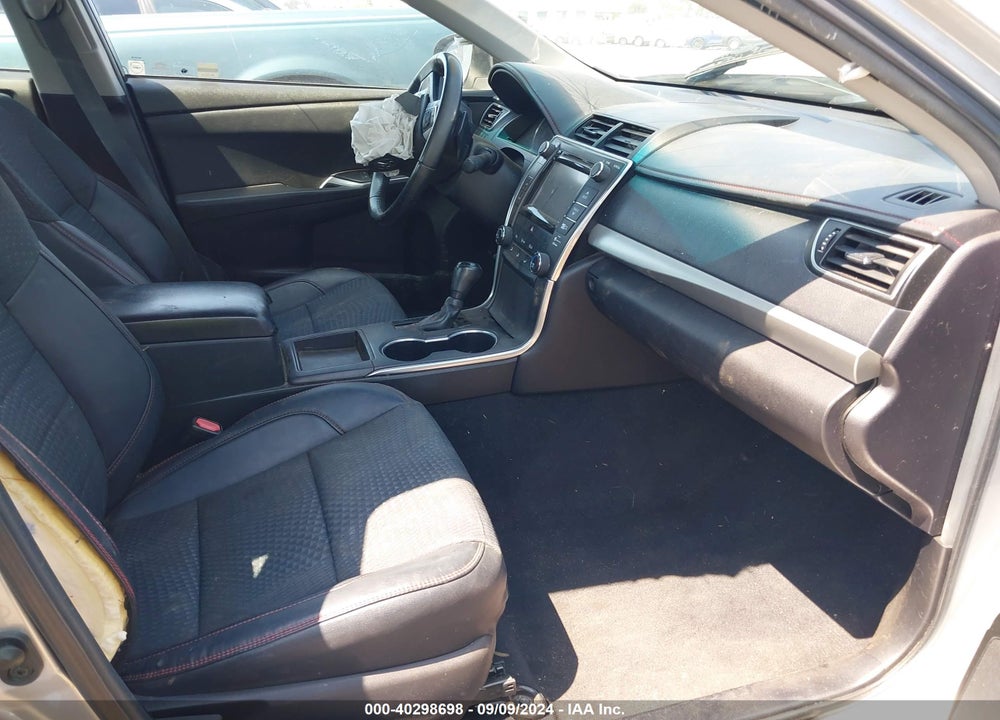 2015 TOYOTA CAMRY SE VIN: 4T1BF1FK5FU081502