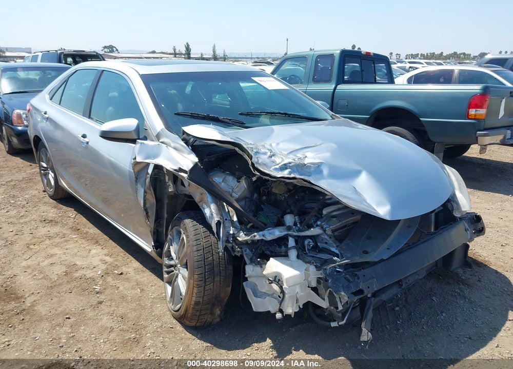 2015 TOYOTA CAMRY SE VIN: 4T1BF1FK5FU081502