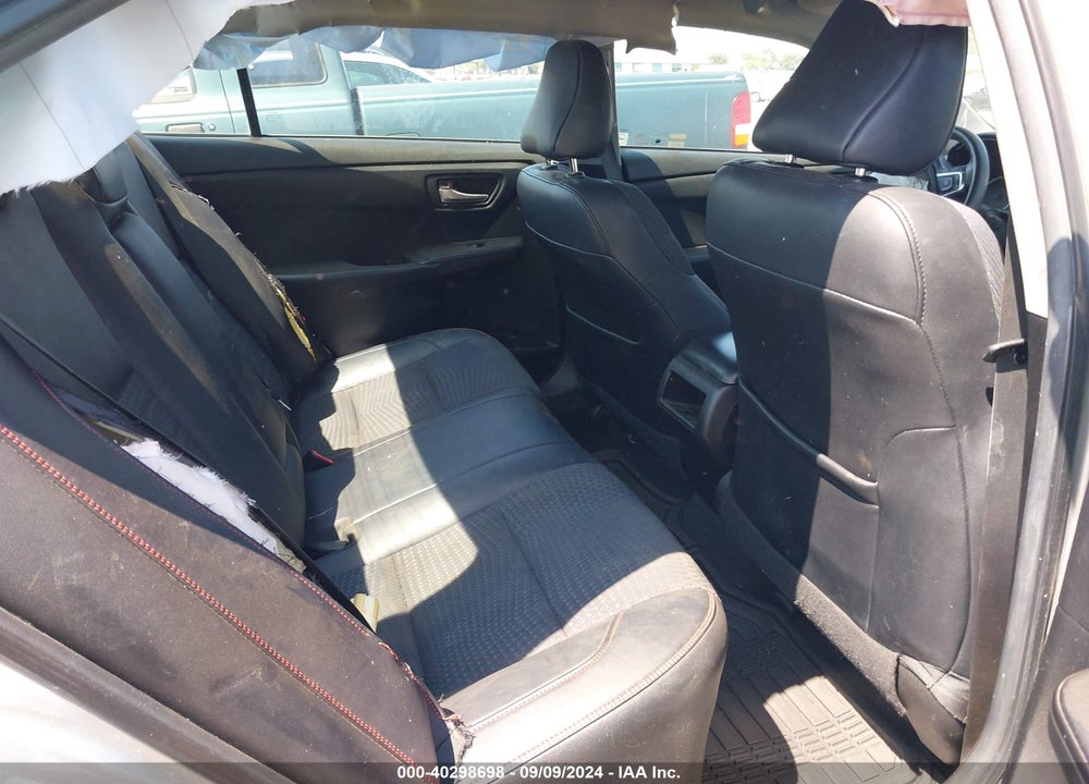 2015 TOYOTA CAMRY SE VIN: 4T1BF1FK5FU081502