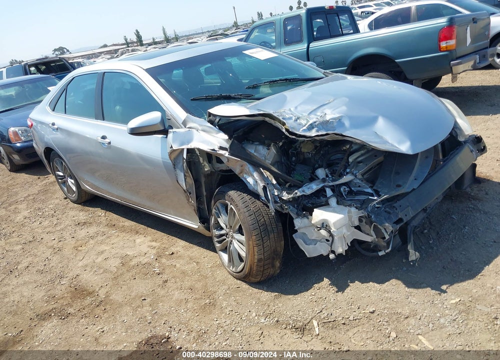 2015 TOYOTA CAMRY SE VIN: 4T1BF1FK5FU081502