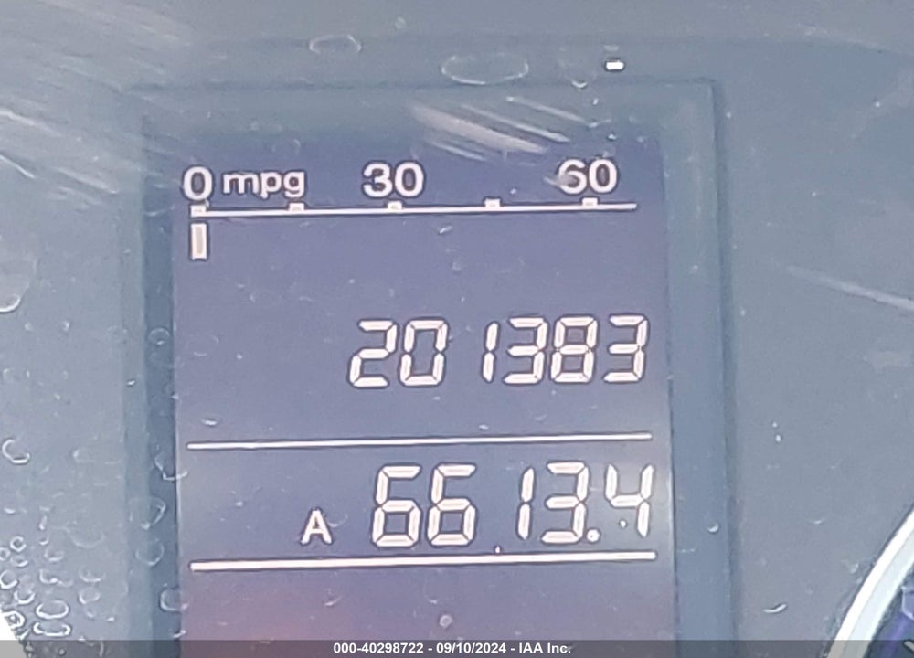 2010 HONDA CR-V LX VIN: JHLRE3H35AC010664