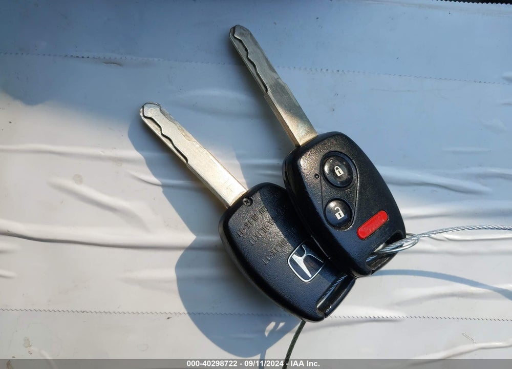 2010 HONDA CR-V LX VIN: JHLRE3H35AC010664