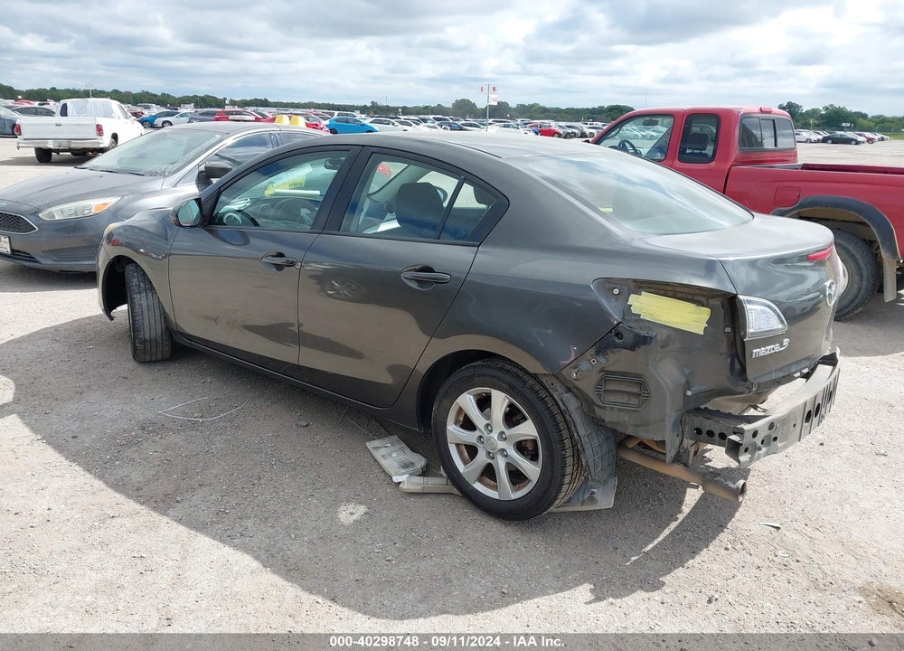 2011 MAZDA 3 I TOURING VIN: JM1BL1VF7B1475841