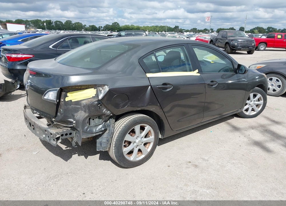 2011 MAZDA 3 I TOURING VIN: JM1BL1VF7B1475841