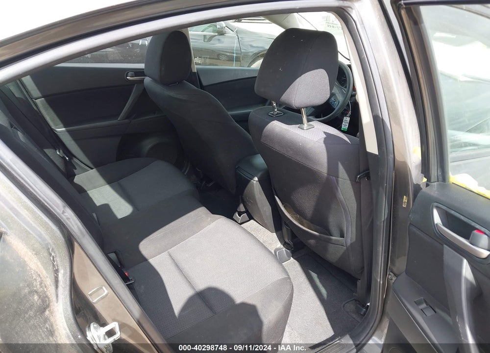 2011 MAZDA 3 I TOURING VIN: JM1BL1VF7B1475841