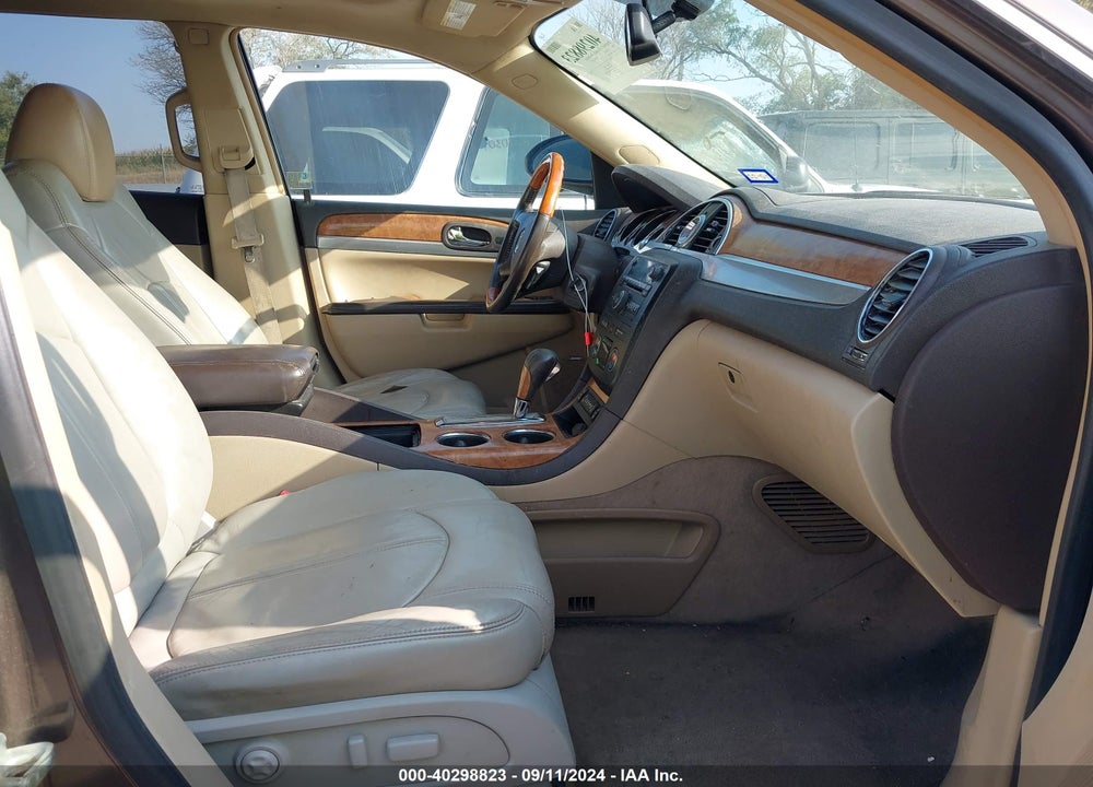 2008 BUICK ENCLAVE CXL VIN: 5GAER237X8J290240