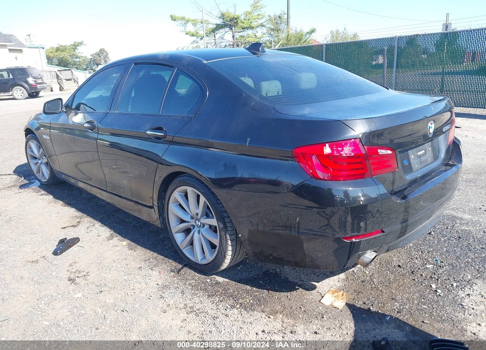 2011 BMW 535I XDRIVE VIN: WBAFU7C55BC777710