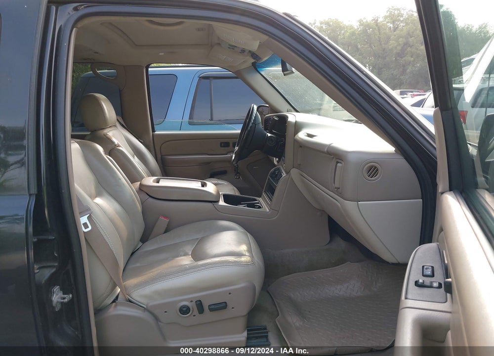 2005 GMC YUKON XL 1500 SLT VIN: 3GKFK16Z05G291851