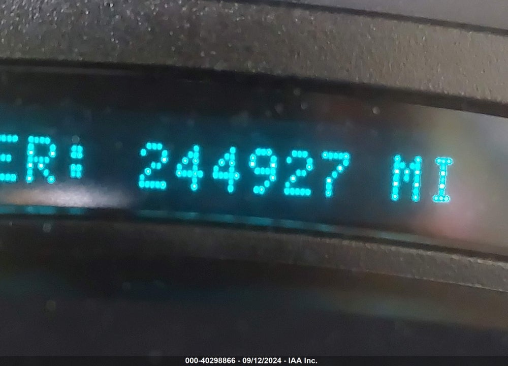 2005 GMC YUKON XL 1500 SLT VIN: 3GKFK16Z05G291851