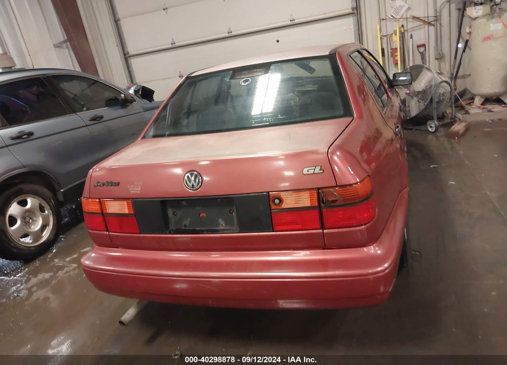 1997 VOLKSWAGEN JETTA VIN: 3VWRA81H0VM070154