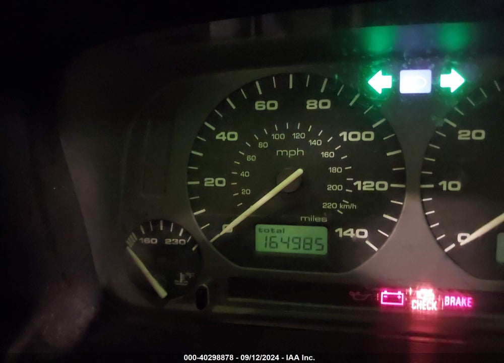 1997 VOLKSWAGEN JETTA VIN: 3VWRA81H0VM070154