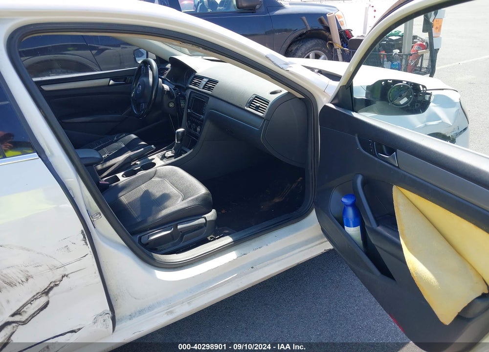 2015 VOLKSWAGEN PASSAT 1.8T SE VIN: 1VWBS7A38FC047110