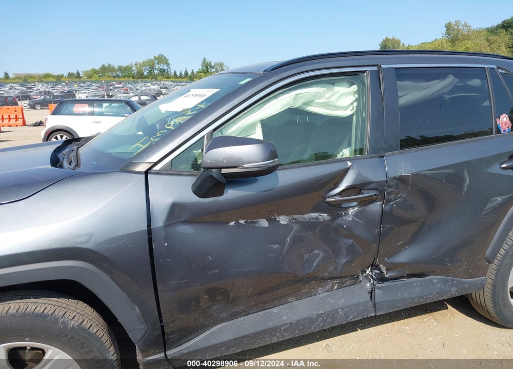 2019 TOYOTA RAV4 XLE VIN: JTMP1RFV3KD003621