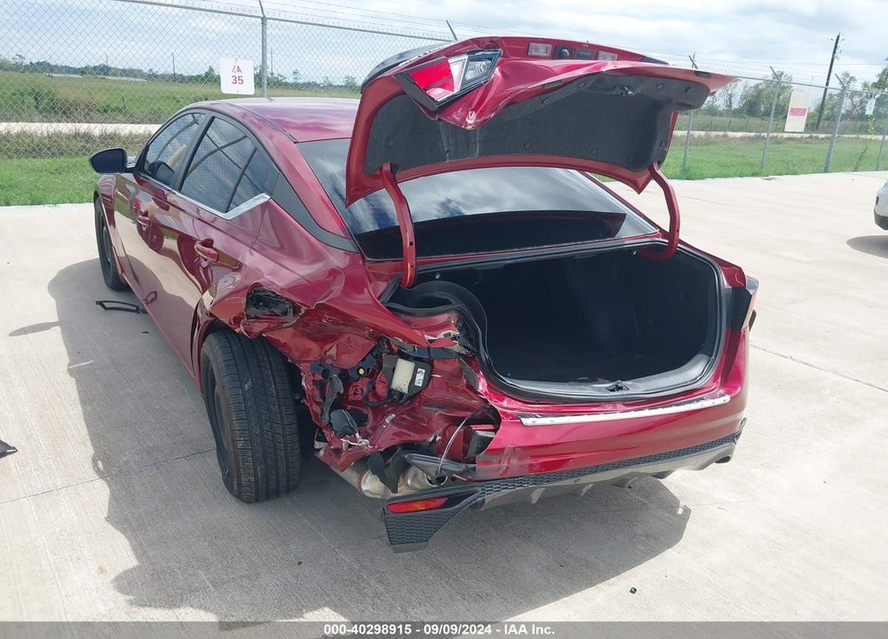2022 NISSAN ALTIMA SR FWD VIN: 1N4BL4CV2NN355475