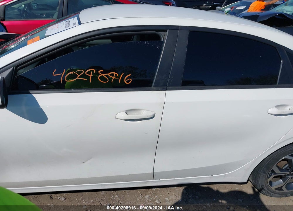 2019 KIA FORTE LXS VIN: 3KPF24AD8KE055786