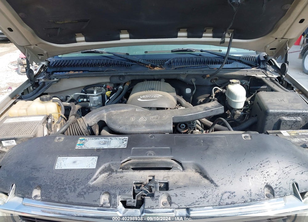 2005 CHEVROLET SUBURBAN 1500 LT VIN: 1GNEC16Z65R130030