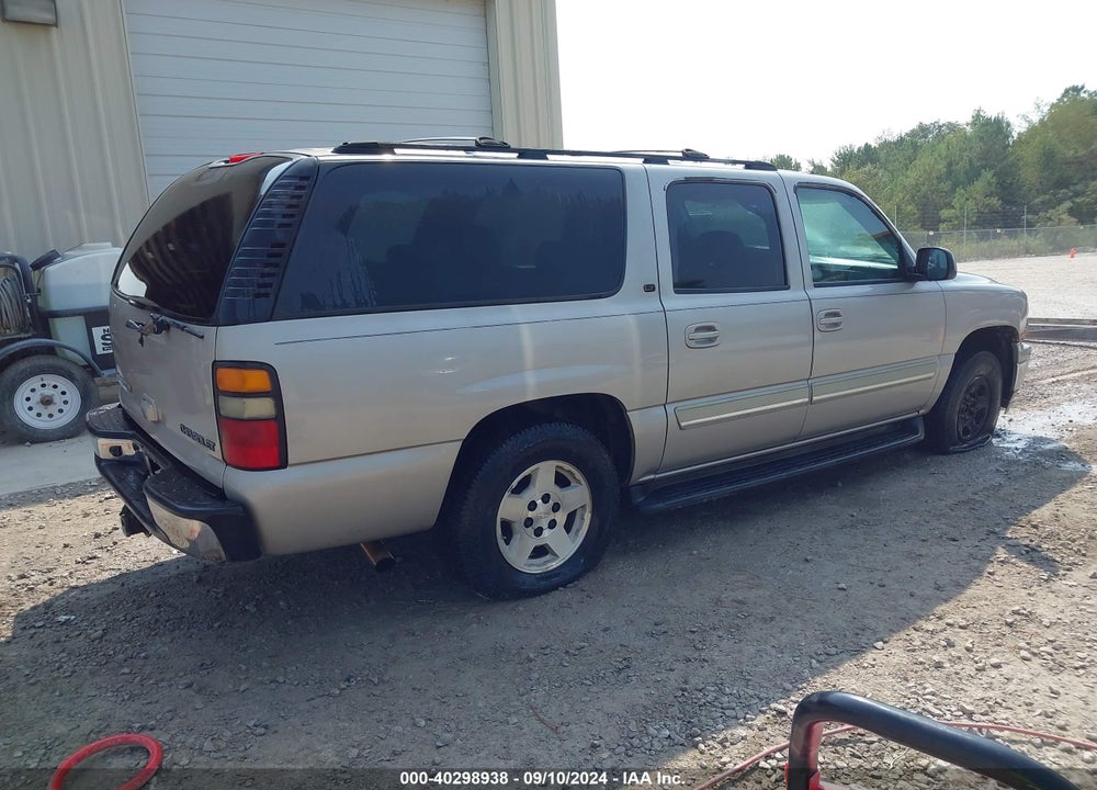 2005 CHEVROLET SUBURBAN 1500 LT VIN: 1GNEC16Z65R130030