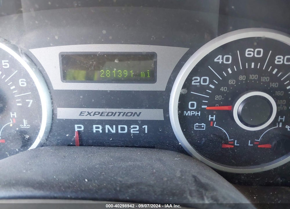 2005 FORD EXPEDITION EDDIE BAUER/KING RANCH VIN: 1FMPU17545LA05617