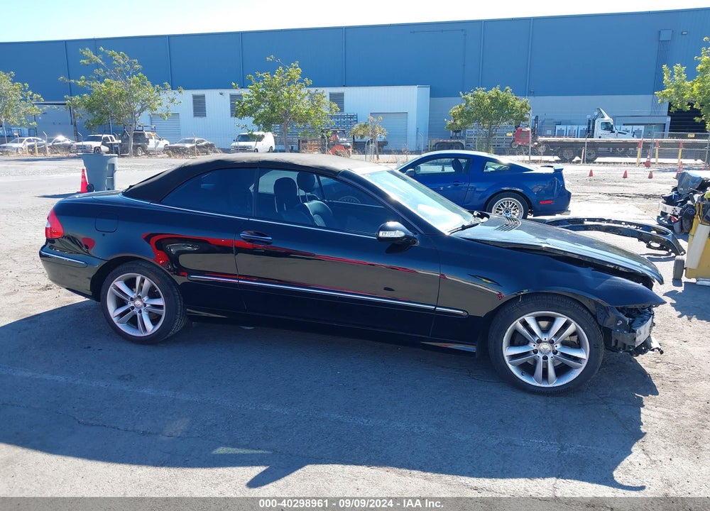 2009 MERCEDES-BENZ CLK 350 VIN: WDBTK56F89T106867