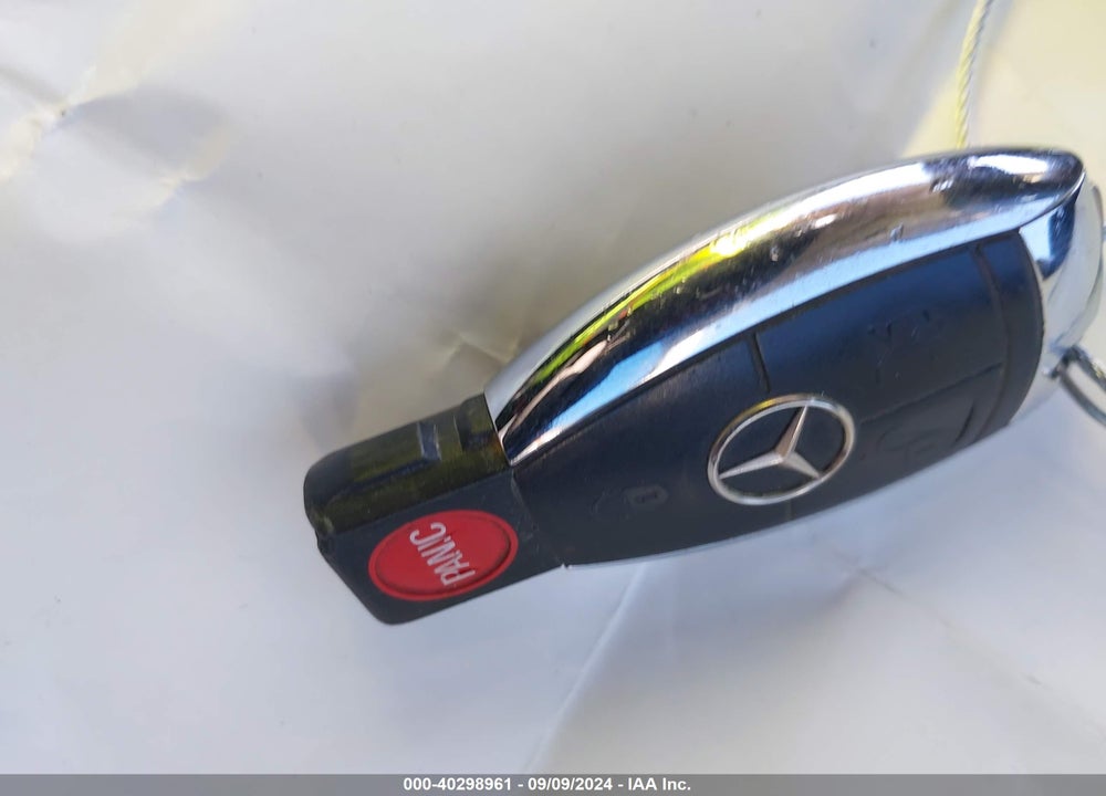2009 MERCEDES-BENZ CLK 350 VIN: WDBTK56F89T106867