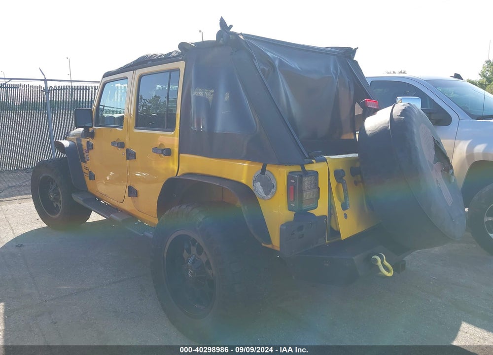 2015 JEEP WRANGLER UNLIMITED SPORT VIN: 1C4BJWDG2FL565311