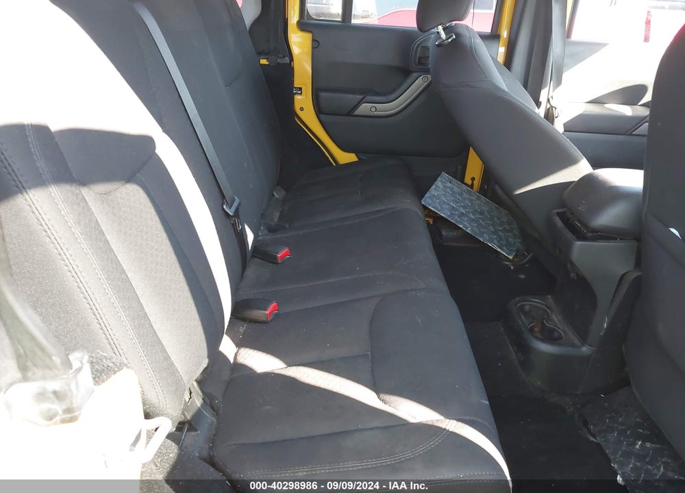 2015 JEEP WRANGLER UNLIMITED SPORT VIN: 1C4BJWDG2FL565311