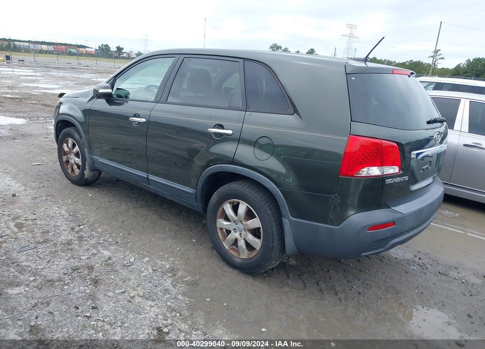 2012 KIA SORENTO LX VIN: 5XYKT3A17CG295167