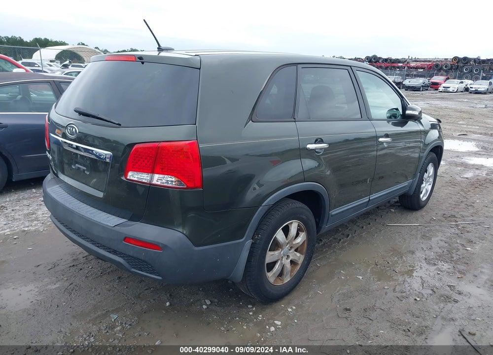 2012 KIA SORENTO LX VIN: 5XYKT3A17CG295167