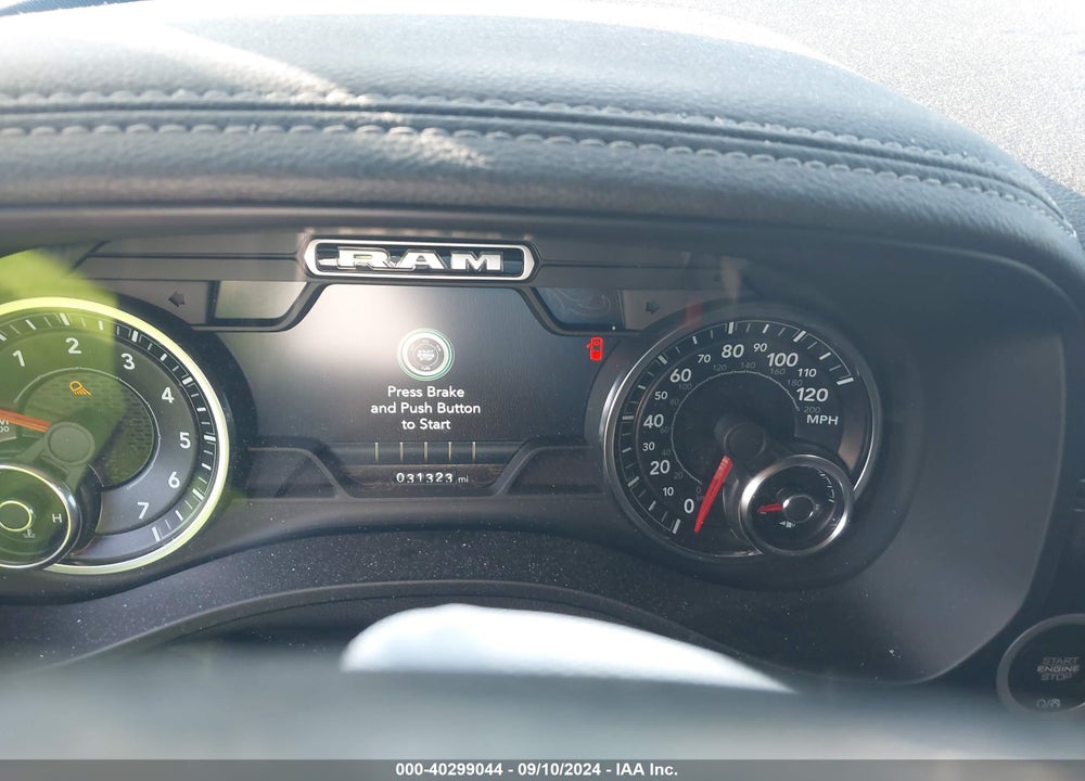 2019 RAM 1500 LAIE  4X4 6'4 BOX VIN: 1C6SRFRT8KN833931