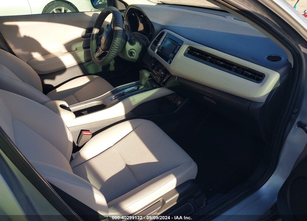 2017 HONDA HR-V LX VIN: 3CZRU5H33HG708574