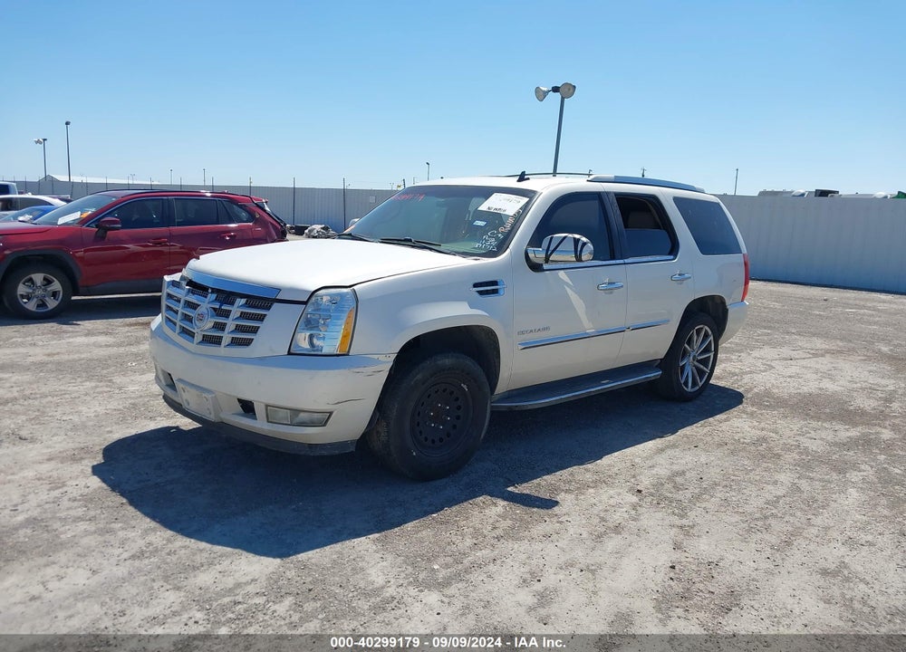 2011 CADILLAC ESCALADE LUXURY VIN: 1GYS3BEF5BR373732